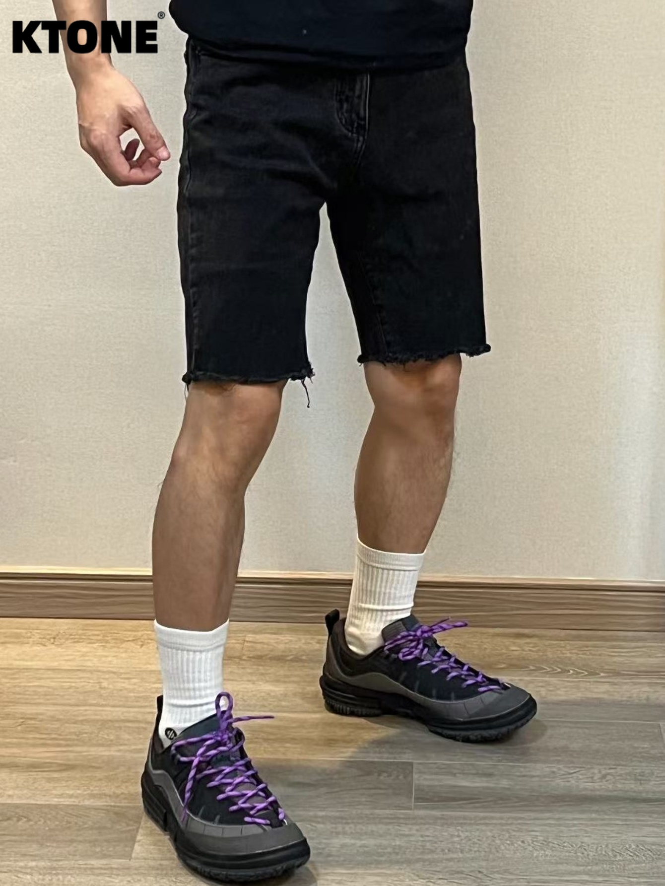 Men Accessories To Wear - Men's Skinny Fit Black Denim Shorts