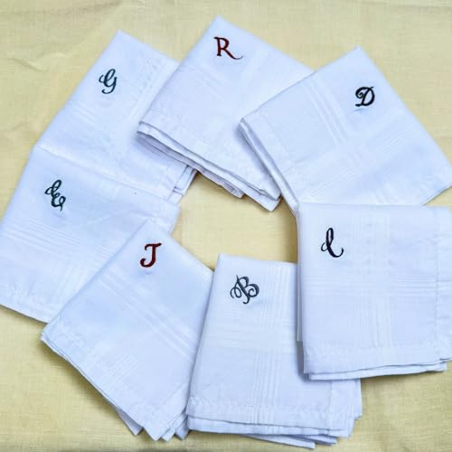 Monogrammed Handkerchief for M - Monogrammed Handkerchief recensione e prezzo
